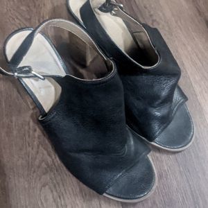 𝅺COVINGTON faux leather Slip On